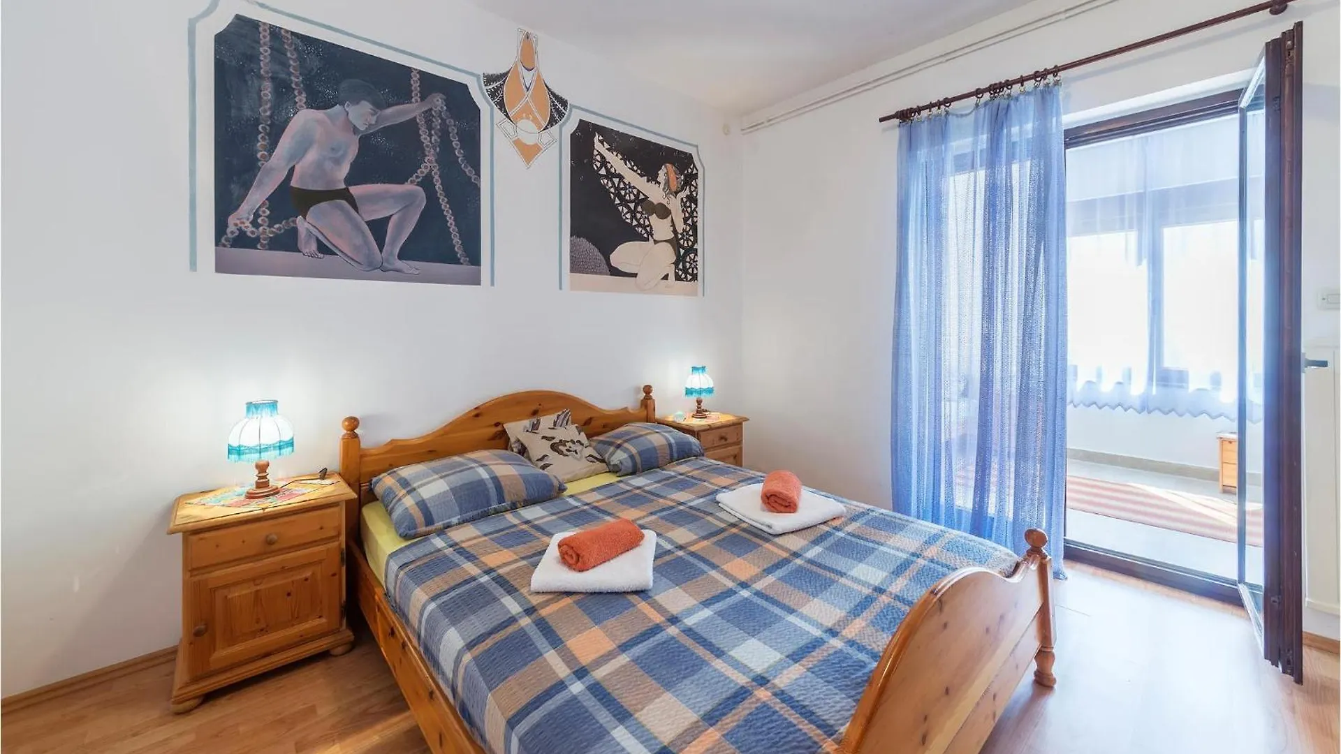 3 Bedroom Nice Apartment In 풀라
