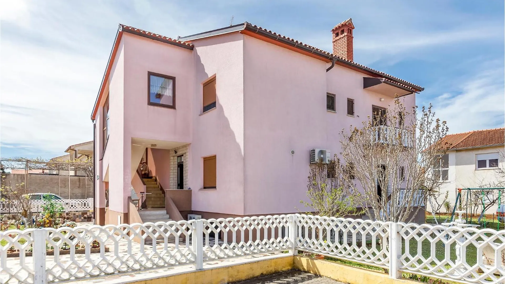 3 Bedroom Nice Apartment In Pula Croatia