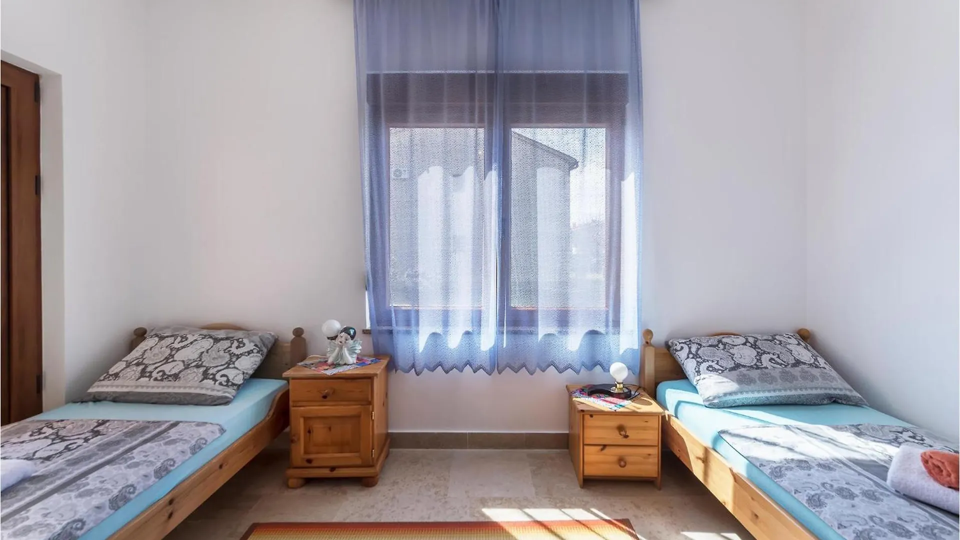 3 Bedroom Nice Apartment In 普拉 克罗地亚
